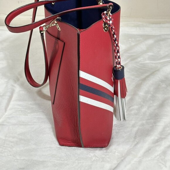 Henri Bendel Red and White Shoulder Bag - Picture 5 of 9